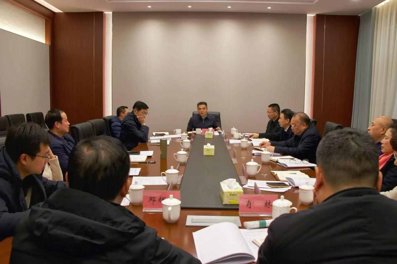 省农业农村厅党组理论学习中心组举行民...